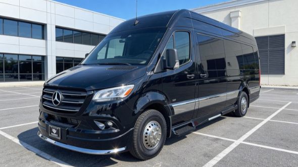 10 passenger sprinter van hayward