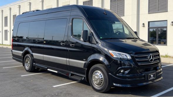 hayward airport sprinter van service