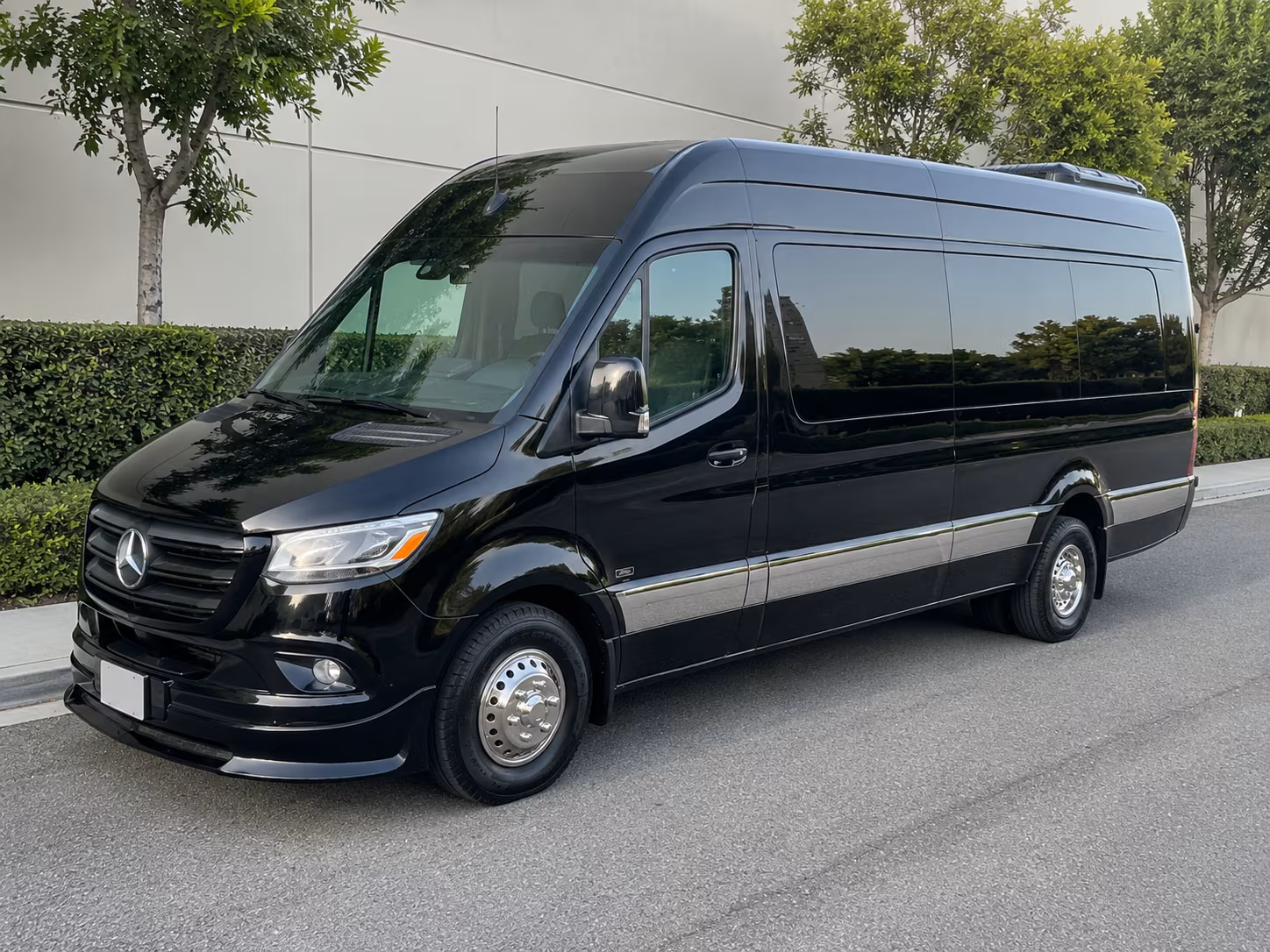 find the perfect transportation for your next wedding 4