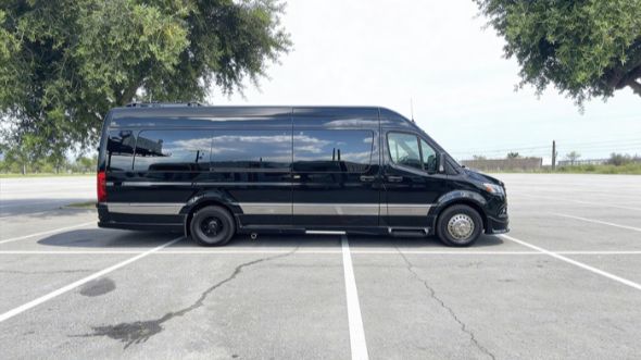 sprinter limousine hayward
